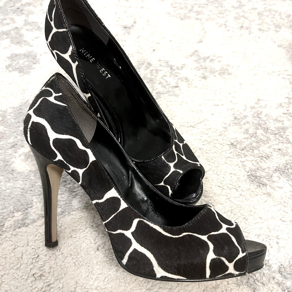 Nine West black & white stilettos